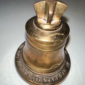 Queen Elizabeth II Commemorative Coronation Brass Bell c.1953, Royal Collectible